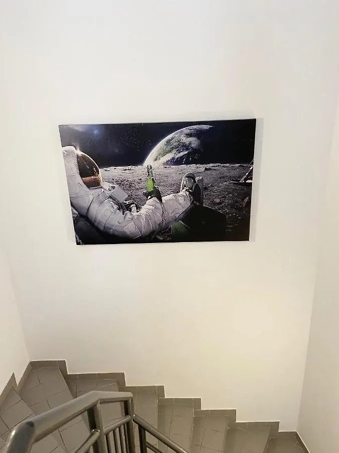 Space Home Apartment - Inner City Vienna Hostel