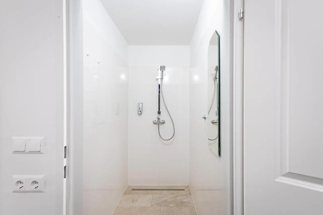 Space Home Apartment - Inner City Vienna