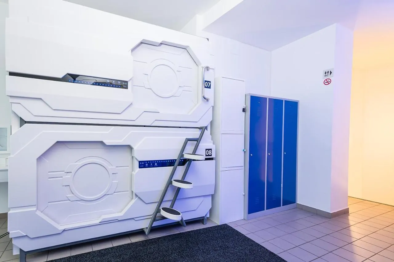 Space Home Apartment - Inner City Wenen Hostel